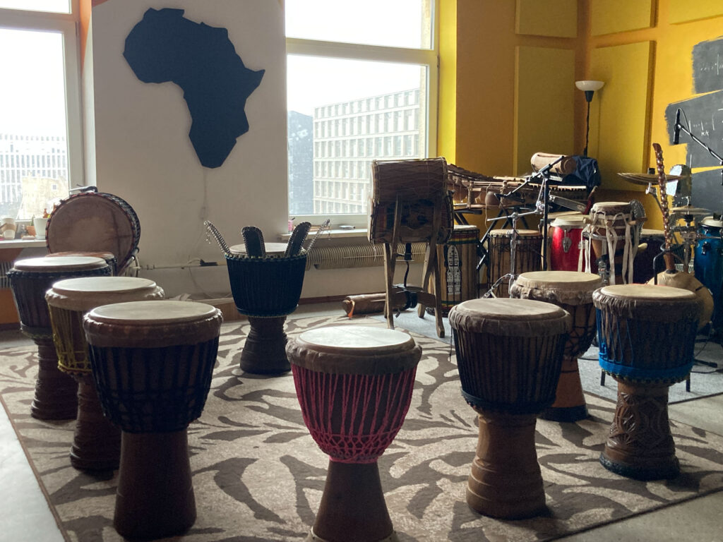 Afrikos Būgnai - STUDIJA
